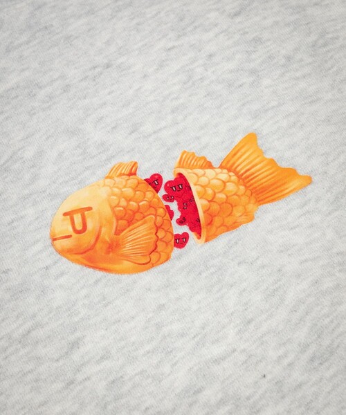FREAK'S STORE(フリークスストア)の「Kurt Wu/カート ウー 別注 “TAIYAKI” crew SWEAT/クルーネックスウェット(スウェット・メンズ・ホワイト/グレー/ブラック・LARGE/MEDIUM/X-LARGE)」の5枚目の写真