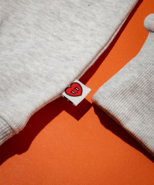 FREAK'S STORE(フリークスストア)の「Kurt Wu/カート ウー 別注 “TAIYAKI” crew SWEAT/クルーネックスウェット(スウェット・メンズ・ホワイト/グレー/ブラック・LARGE/MEDIUM/X-LARGE)」の6枚目の写真
