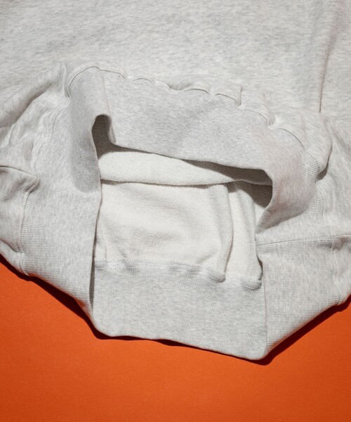 FREAK'S STORE(フリークスストア)の「Kurt Wu/カート ウー 別注 “TAIYAKI” crew SWEAT/クルーネックスウェット(スウェット・メンズ・ホワイト/グレー/ブラック・LARGE/MEDIUM/X-LARGE)」の11枚目の写真