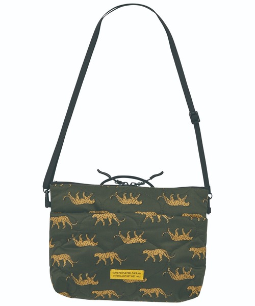 パデッドサコッシュポーチ（ショルダーバッグ）｜KiU（キウ）の