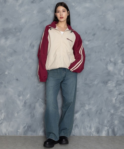 SALE⬇️インカーネーション　フーディーラグラン　ロングスリーブ　ブラック セール】front embroidery raglan sleeves nylon jacket