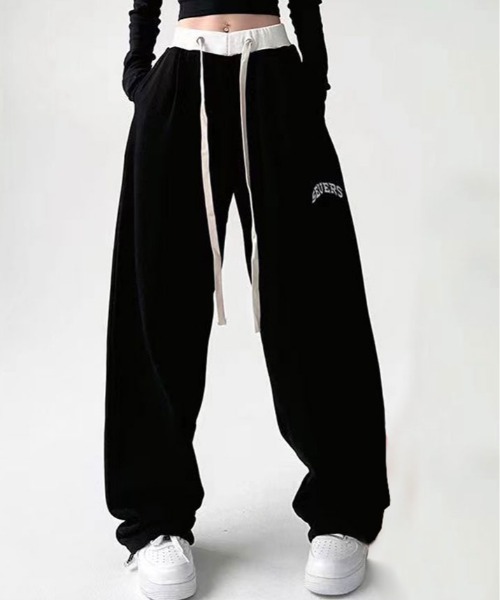 kirakiraShop(キラキラショップ)の「裏起毛 ロゴ スウェット パンツ(スウェットパンツ・レディース・ブラック/オートミール・S/M/L/XL)」の1枚目の写真