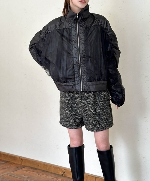 Per sist ence(パーシエンス)の「シャイニー×チュール/スタンドカラージップシャーリングブルゾン(ブルゾン・レディース・チャコールグレー/アイボリー/ブラック・FREE)」の18枚目の写真