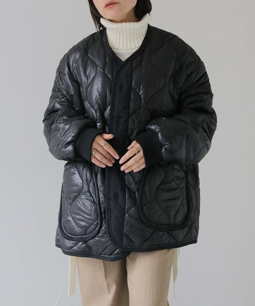 HER CLOSET（ハークローゼット）の「 【HER CLOSET】ビッグキルティングジャケット BIG QUILTING JACKET（ブルゾン・レディース・ブラック/カーキ・FREE）」の4枚目の写真