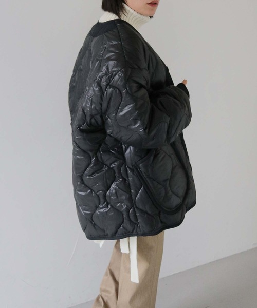 HER CLOSET（ハークローゼット）の「 【HER CLOSET】ビッグキルティングジャケット BIG QUILTING JACKET（ブルゾン・レディース・ブラック/カーキ・FREE）」の7枚目の写真