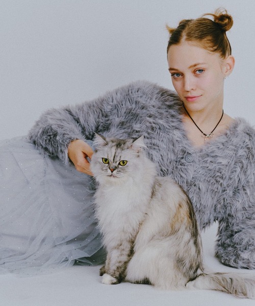 FOREVER 21(フォーエバー トゥエンティーワン)の「【2024FW】フワフワシャギー2WAYニットプルオーバー(ニット/セーター・レディース・ブラック/グレー/ナチュラル/ブルー/ピンク・FREE)」の15枚目の写真