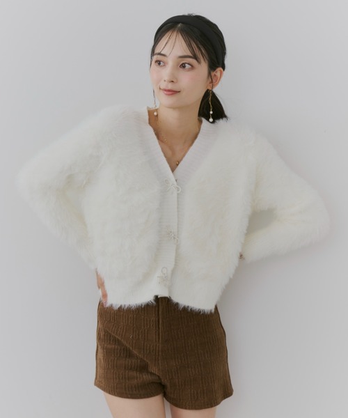 TITTY&CO.（ティティーアンドコー）の「リボンフェイクファーカーディガン（カーディガン/ボレロ・レディース・ベージュ/ピンク/アイボリー・FREE）」の5枚目の写真