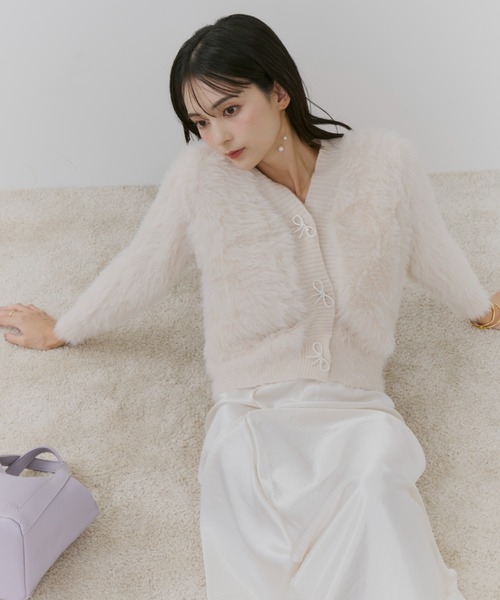 TITTY&CO.（ティティーアンドコー）の「リボンフェイクファーカーディガン（カーディガン/ボレロ・レディース・ベージュ/ピンク/アイボリー・FREE）」の19枚目の写真