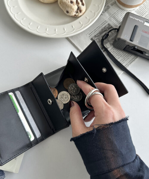 DISCOAT（ディスコート）の「スタッズ三つ折りウォレット（財布・レディース・シルバー/ピンク/ブラック/アイボリー・FREE）」の8枚目の写真