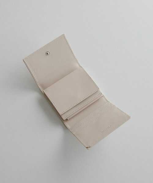 DISCOAT（ディスコート）の「スタッズ三つ折りウォレット（財布・レディース・シルバー/ピンク/ブラック/アイボリー・FREE）」の14枚目の写真