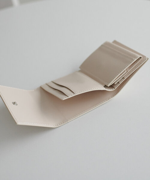 DISCOAT（ディスコート）の「スタッズ三つ折りウォレット（財布・レディース・シルバー/ピンク/ブラック/アイボリー・FREE）」の10枚目の写真