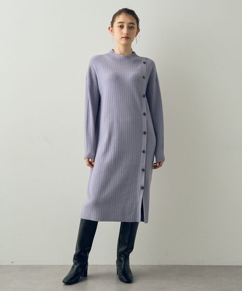 YECCA VECCA（イェッカヴェッカ）の「釦デザインハイネックニットワンピ-ス（ワンピース・レディース・ベージュ/ネイビー/ラベンダー・FREE）」の21枚目の写真