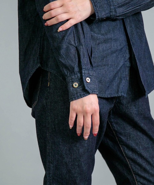 OMNIGOD（オムニゴッド）の「[OMNIGOD womens / オムニゴッド] 5.5ozデニム スプレッドカラーマニッシュシャツ（シャツ/ブラウス・レディース・ワンウォッシュ・2/3）」の9枚目の写真