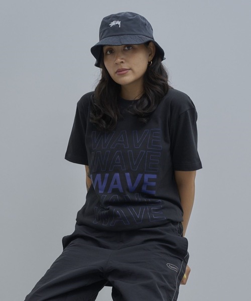 WAVE CITY(ウェイブシティ)の「【WAVECITY/ウェイブシティ】WAVE CITY Continuos logo Tee/コットン100%ユニセックスWAVE ロゴデザインTee(Tシャツ/カットソー・メンズ・ブラック/ブラウン/ホワイト・X-LARGE/LARGE/MEDIUM)」の2枚目の写真