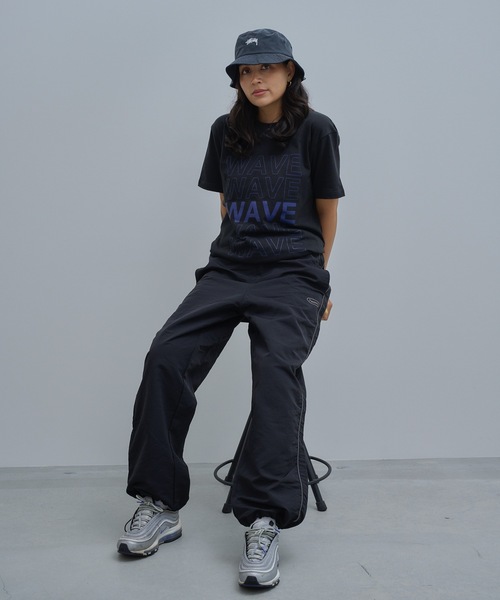 WAVE CITY(ウェイブシティ)の「【WAVECITY/ウェイブシティ】WAVE CITY Continuos logo Tee/コットン100%ユニセックスWAVE ロゴデザインTee(Tシャツ/カットソー・メンズ・ブラック/ブラウン/ホワイト・X-LARGE/LARGE/MEDIUM)」の5枚目の写真