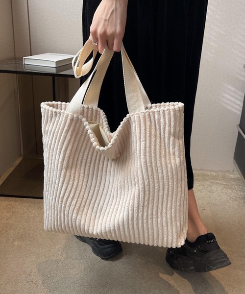 Mignonjour(ミニョンジュール)の「Mignonjour/コーデュロイトートバッグ M2603(トートバッグ・レディース・ブラック/ホワイト・FREE)」の11枚目の写真
