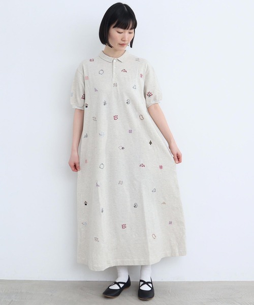l'atelier du savon(アトリエドサボン)の「まるさんかくしかく刺繍 ポロシャツワンピース(ワンピース・レディース・カーキ/オフホワイト・FREE)」の2枚目の写真