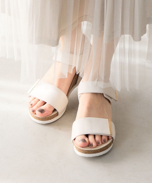 HIMIKO(ヒミコ)の「【HIMIKO】メタルパーツスポーツサンダル/651203(サンダル・レディース・キャメル/ブラック/アイボリー/シルバー・23.0cm/26.0cm/21.5cm/22.0cm/22.5cm/23.5cm/24.0cm/24.5cm/25.0cm/25.5cm/26.5cm)」の6枚目の写真