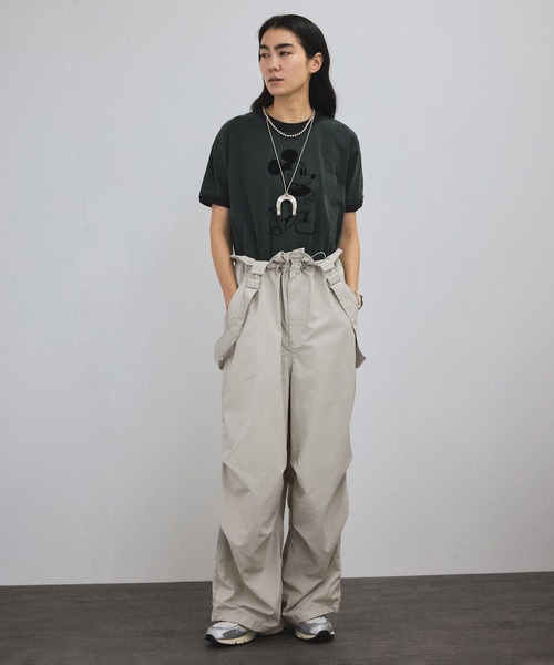 SALON adam et rope'(サロン アダム エ ロペ)の「【ZOZOTOWN限定】サスペンダーハイウエストミリタリーパンツ(その他パンツ・レディース・ライトグレー/ブラック/カーキ・S/M/L/XS)」の4枚目の写真