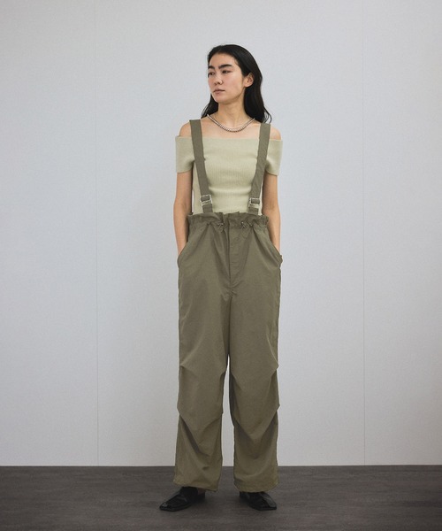 SALON adam et rope'(サロン アダム エ ロペ)の「【ZOZOTOWN限定】サスペンダーハイウエストミリタリーパンツ(その他パンツ・レディース・ライトグレー/ブラック/カーキ・S/M/L/XS)」の8枚目の写真