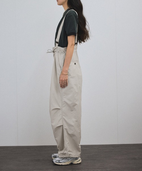 SALON adam et rope'(サロン アダム エ ロペ)の「【ZOZOTOWN限定】サスペンダーハイウエストミリタリーパンツ(その他パンツ・レディース・ライトグレー/ブラック/カーキ・S/M/L/XS)」の22枚目の写真