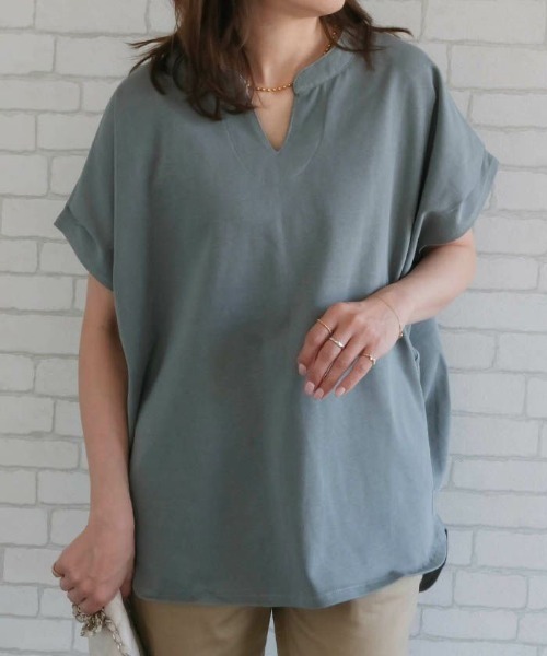 aquagarage（アクアガレージ）の「キーネックカットソー（Tシャツ/カットソー・レディース・アイボリー/チャコール/ブラック/グリーン・ONESIZE）」の4枚目の写真