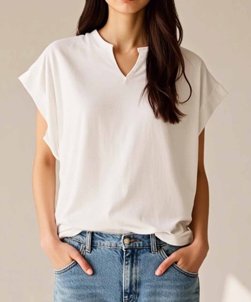 aquagarage（アクアガレージ）の「キーネックカットソー（Tシャツ/カットソー・レディース・アイボリー/チャコール/ブラック/グリーン・ONESIZE）」の17枚目の写真