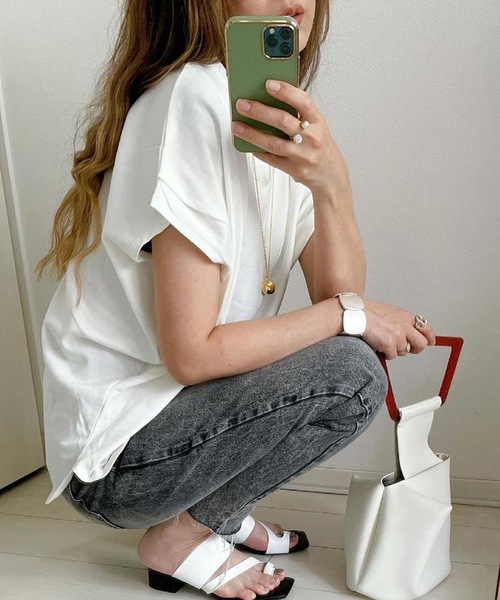 aquagarage（アクアガレージ）の「キーネックカットソー（Tシャツ/カットソー・レディース・アイボリー/チャコール/ブラック/グリーン・ONESIZE）」の14枚目の写真