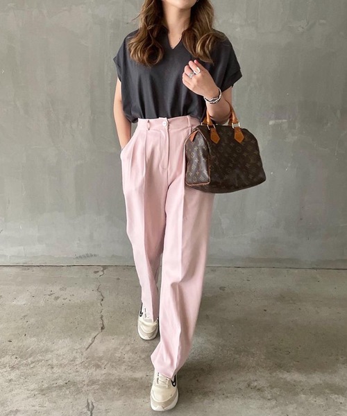 aquagarage（アクアガレージ）の「キーネックカットソー（Tシャツ/カットソー・レディース・アイボリー/チャコール/ブラック/グリーン・ONESIZE）」の19枚目の写真