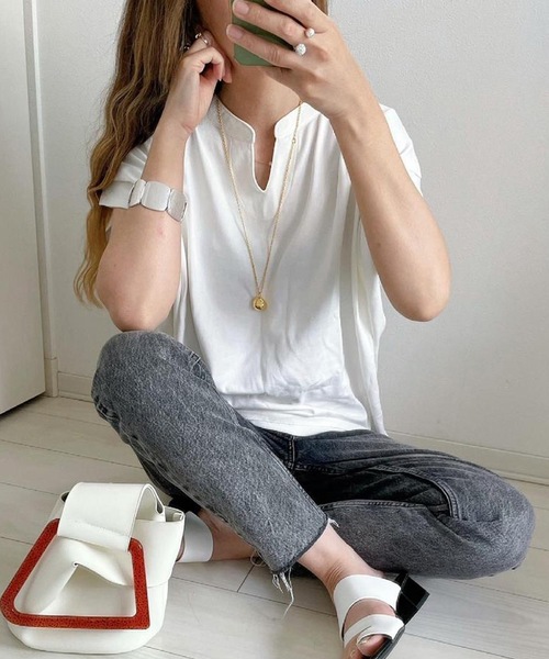 aquagarage（アクアガレージ）の「キーネックカットソー（Tシャツ/カットソー・レディース・アイボリー/チャコール/ブラック/グリーン・ONESIZE）」の12枚目の写真