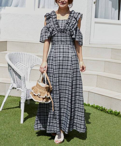 MAJESTIC LEGON（マジェスティックレゴン）の「スカラップシアーサンダル（サンダル・レディース・ネイビー/アイボリー/ブラック・SMALL/MEDIUM/LARGE/X-LARGE）」の19枚目の写真