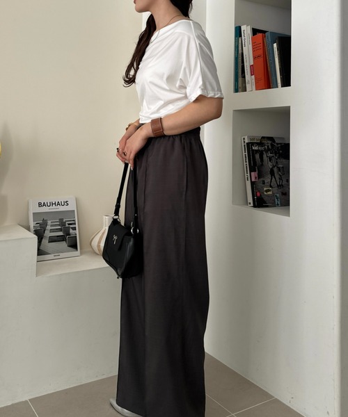 efill(エフィル)の「ハーフ オフショルダー ブラウス / カットソー(Tシャツ/カットソー・レディース・ホワイト/ブラック/イエロー・FREE)」の10枚目の写真