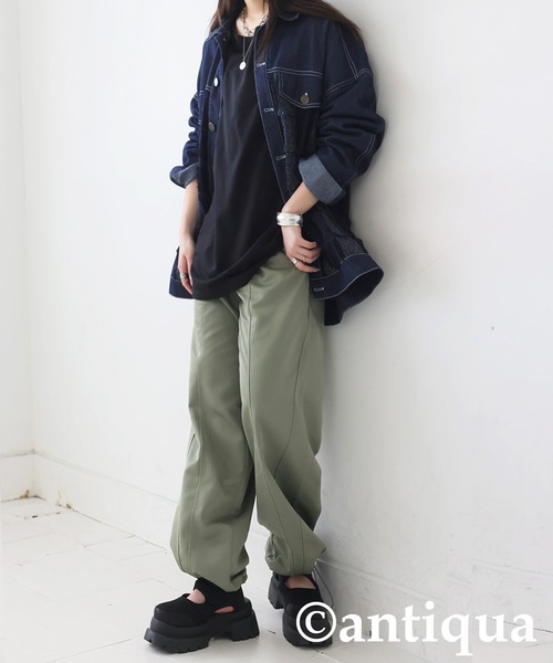 antiqua(アンティカ)の「ミニ裏毛トップス(Tシャツ/カットソー・レディース・ブルー/ブラック/カーキ/ピンク/オートミール・P/R)」の18枚目の写真
