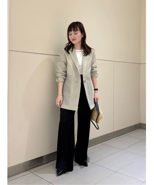 allureville(アルアバイル)の「アセテートサテンタックパンツ(その他パンツ・レディース・ライトブルー/ブラック・2/1)」の20枚目の写真