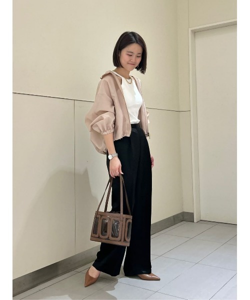 allureville(アルアバイル)の「アセテートサテンタックパンツ(その他パンツ・レディース・ライトブルー/ブラック・2/1)」の21枚目の写真