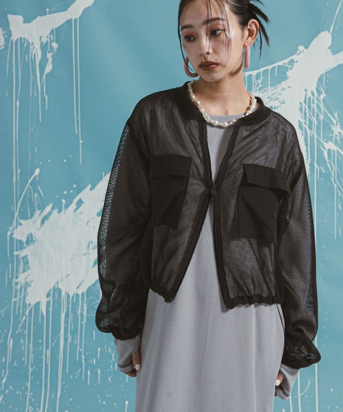 bohmal(ボマール)の「ボリュームスリーブメッシュブルゾン(ブルゾン・レディース・アイボリー/ブラック・MEDIUM)」の6枚目の写真