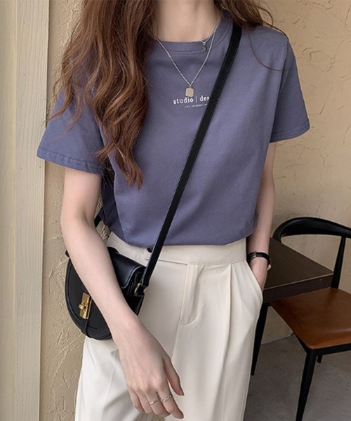 DAYRA(デイラ)の「配色 ロゴプリント クルーネック 半袖 Tシャツ(Tシャツ/カットソー・レディース・ホワイト/ピンク/ベージュ/ブルーグレー/ブラック・M/XL)」の3枚目の写真