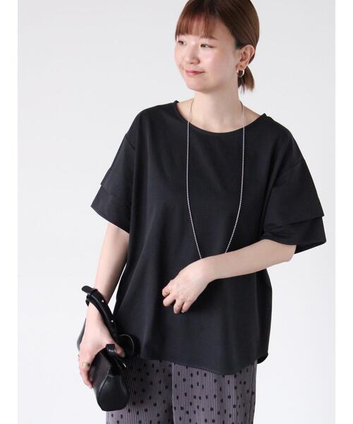 Lugnoncure(ルノンキュール)の「プレーティング袖タックTシャツ(Tシャツ/カットソー・レディース・オフホワイト/ブルー/ピンク/チャコールグレー/ブラック・F)」の2枚目の写真