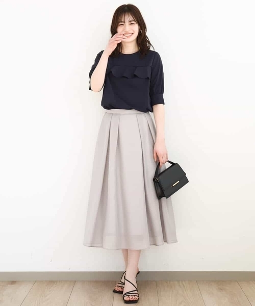 OFUON le MK（オフオンルエムケー）の「タックフレアーシアースカート/洗える（スカート・レディース・ライトグレー/ネイビー/ライトブルー・36/38/40）」の8枚目の写真