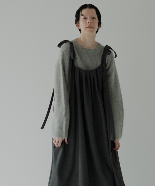 RYU(リュー)の「gabardine shoulder tuck dress(ワンピース・レディース・ダークグレー・FREE)」の1枚目の写真