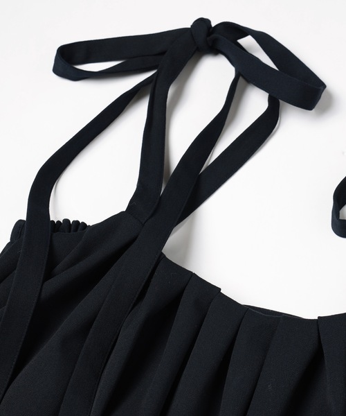 RYU(リュー)の「gabardine shoulder tuck dress(ワンピース・レディース・ダークグレー・FREE)」の5枚目の写真
