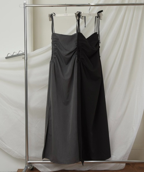lawgy（ラウジー）の「arm gather cami op / アームギャザーキャミワンピ（ワンピース・レディース・グレー/ブラック・FREE）」の3枚目の写真