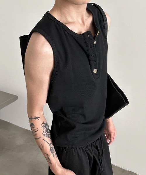 FreeZone(フリーゾーン)の「ボタンベスト(Tシャツ/カットソー・メンズ・ホワイト/ブラック/グレー・F)」の17枚目の写真