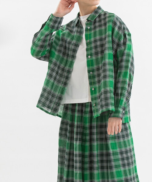 nop de nod(ノップドゥノッド)の「ラミータータンチェックシャツ(シャツ/ブラウス・レディース・グリーン/ダークブルー/ネイビー・M)」の2枚目の写真