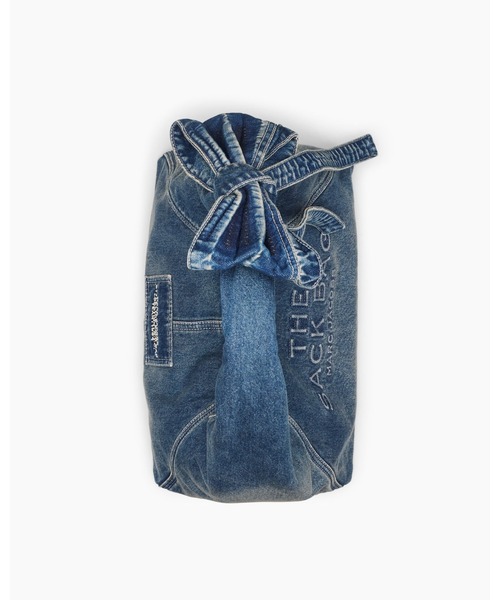 MARC JACOBS（マークジェイコブス）の「THE BOW DENIM SACK BAG/ザ ボウ デニム サック バッグ（ショルダーバッグ・レディース・インディゴブルー・ONE SIZE）」の4枚目の写真