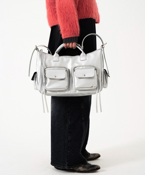 faux leather multi pocket shoulder bag / フェイクレザーマルチ