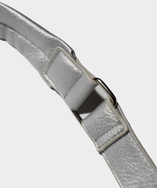 Camphor wood（カンファーウッド）の「faux leather multi pocket shoulder bag / フェイクレザーマルチポケットショルダーバッグ（ショルダーバッグ・メンズ・Black/シルバー・フリー）」の15枚目の写真