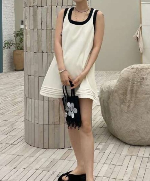 CADBURY（キャドバリー）の「ｼｱｰﾃｨｱｰﾄﾞﾀﾝｸﾁｭﾆｯｸ（その他トップス・レディース・ブラック×ホワイト/ホワイト×ブラック・FREE）」の13枚目の写真