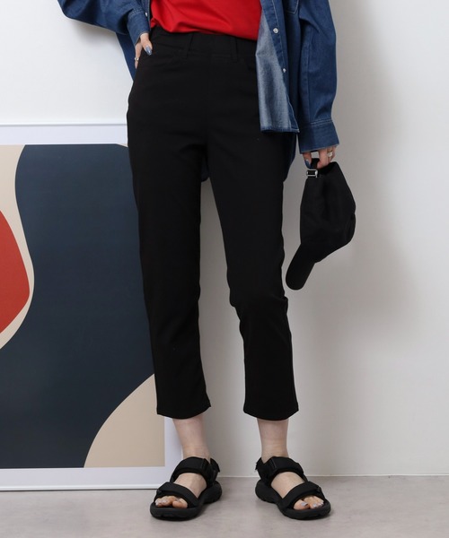 atONE(アットワン)の「接触冷感アンクル丈ストレッチパンツ(その他パンツ・レディース・ブルー/ブラック/サックスブルー/ベージュ・M/L/LL/3L)」の2枚目の写真