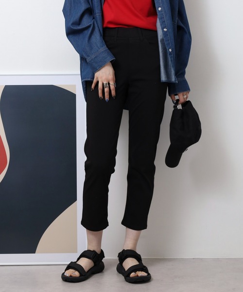 atONE(アットワン)の「接触冷感アンクル丈ストレッチパンツ(その他パンツ・レディース・ブルー/ブラック/サックスブルー/ベージュ・M/L/LL/3L)」の6枚目の写真